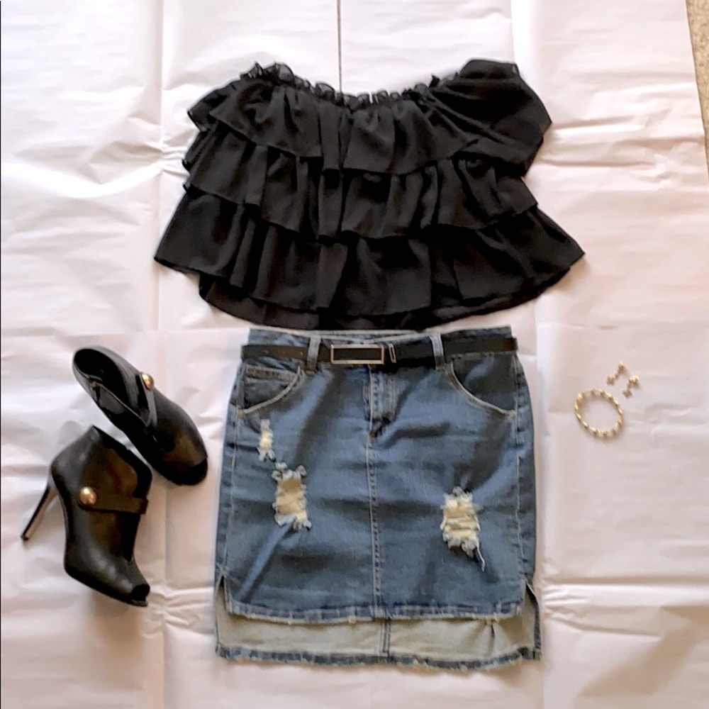 Denim distressed mini skirt